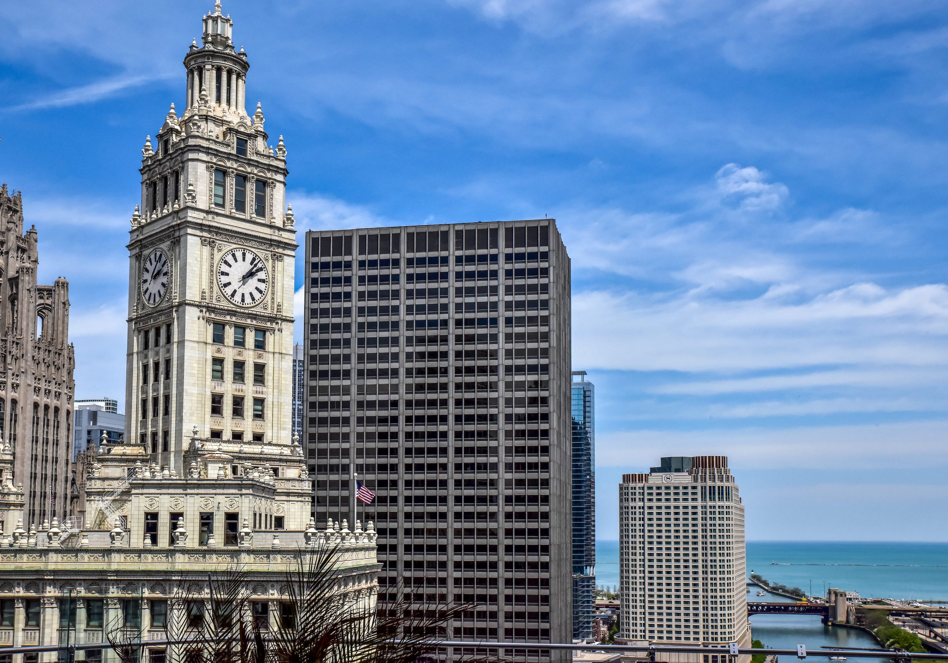 Overview | 401 North Michigan | Zeller