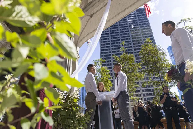 Wedding Bells Outside The Wrigley Building: 50 Couples Tie the Knot