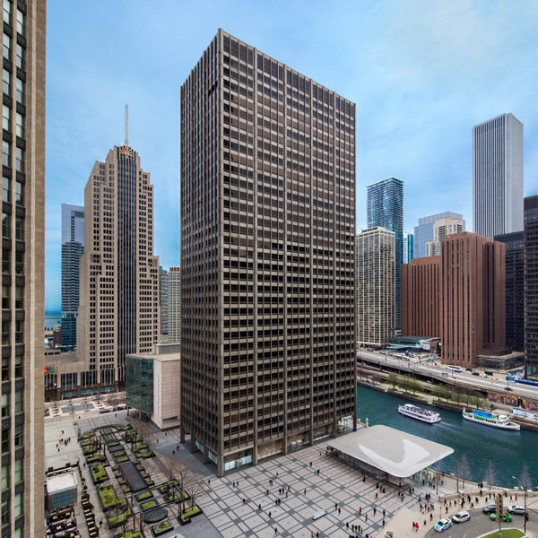 The entire Zeller managed 401 N. Michigan Avenue building and courtyard located in downtown Chicago, IL.